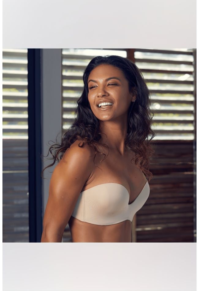 WONDERBRA ULTIMATE SILHOUETTE STRAPLESS BRA UNIQUE HAND SUPPORT PUSH UP EFFECT AND SILICONE DOTS TO ENSURE A STAY IN PLACE
